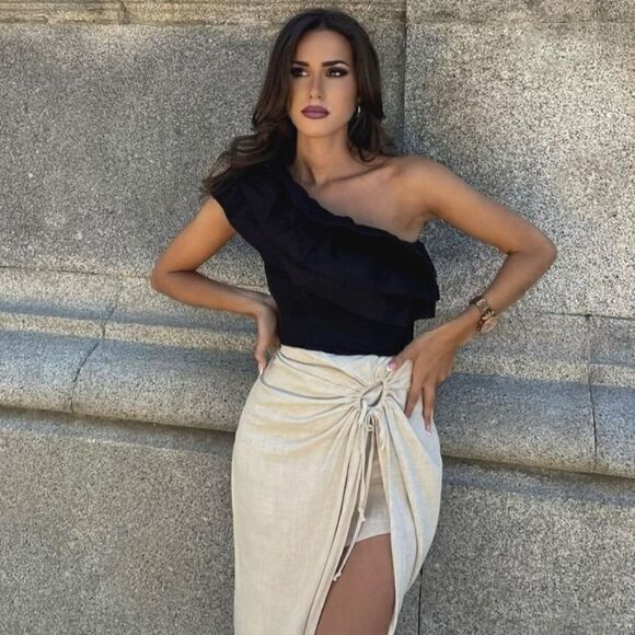 NWT ZARA RUFFLE VOLUMINOUS BODYSUIT ASYMMETRIC SIZE SMALL - Picture 1 of 7